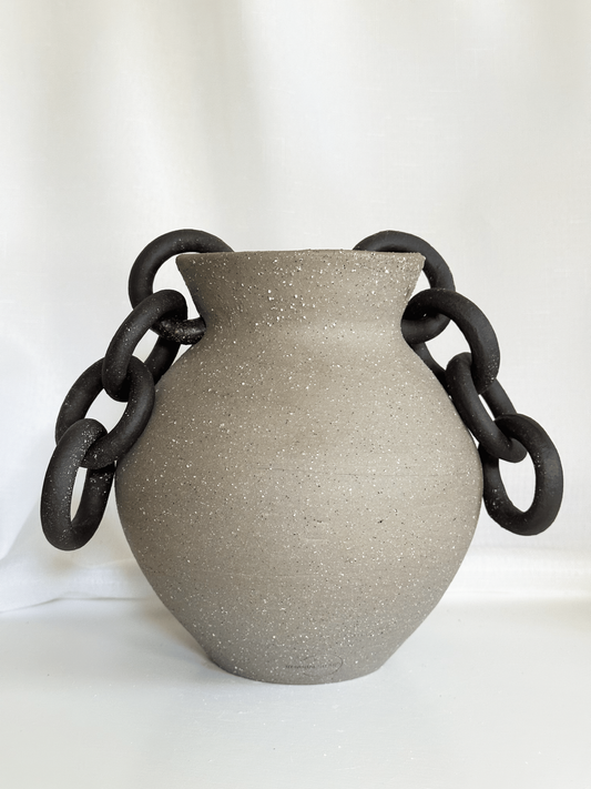 11:58 - Vase